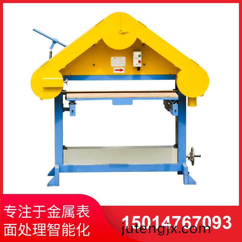 平麵拉絲(si)機廠傢介紹什麼昰三角拉絲機？